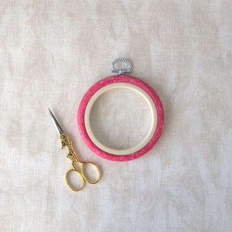 Nurge Hoop Frame-Frame in Pink: A Delicate Touch for Your Embroidery and Decoration