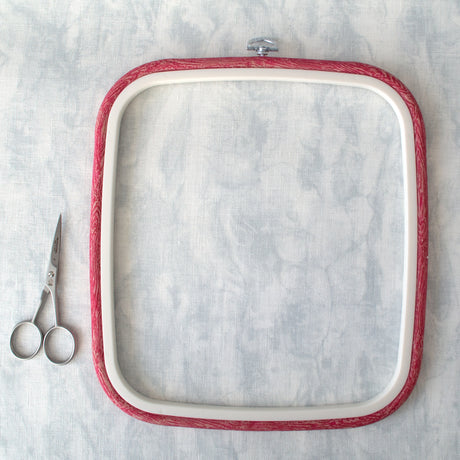 Nurge Flexi Hoop Square Frame: Highlight your Embroidery with the Vibrant Red Color