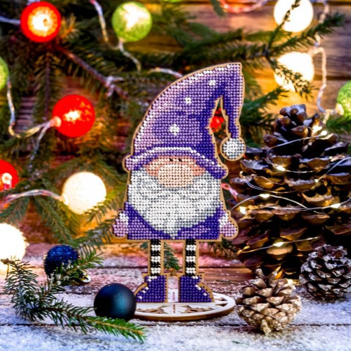 FLK-210 Christmas Gnome - Kit with Beads - Wood