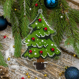 FLPL-051 Christmas Tree - Kit with Beads