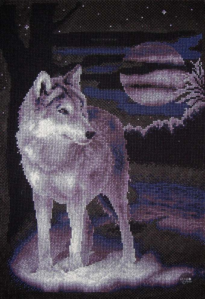 White Wolf - J-0462 Panna - Cross Stitch Kit