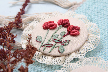 Brooch. Thistle and Poppy - JK-2211 Panna - Traditional Embroidery Kit