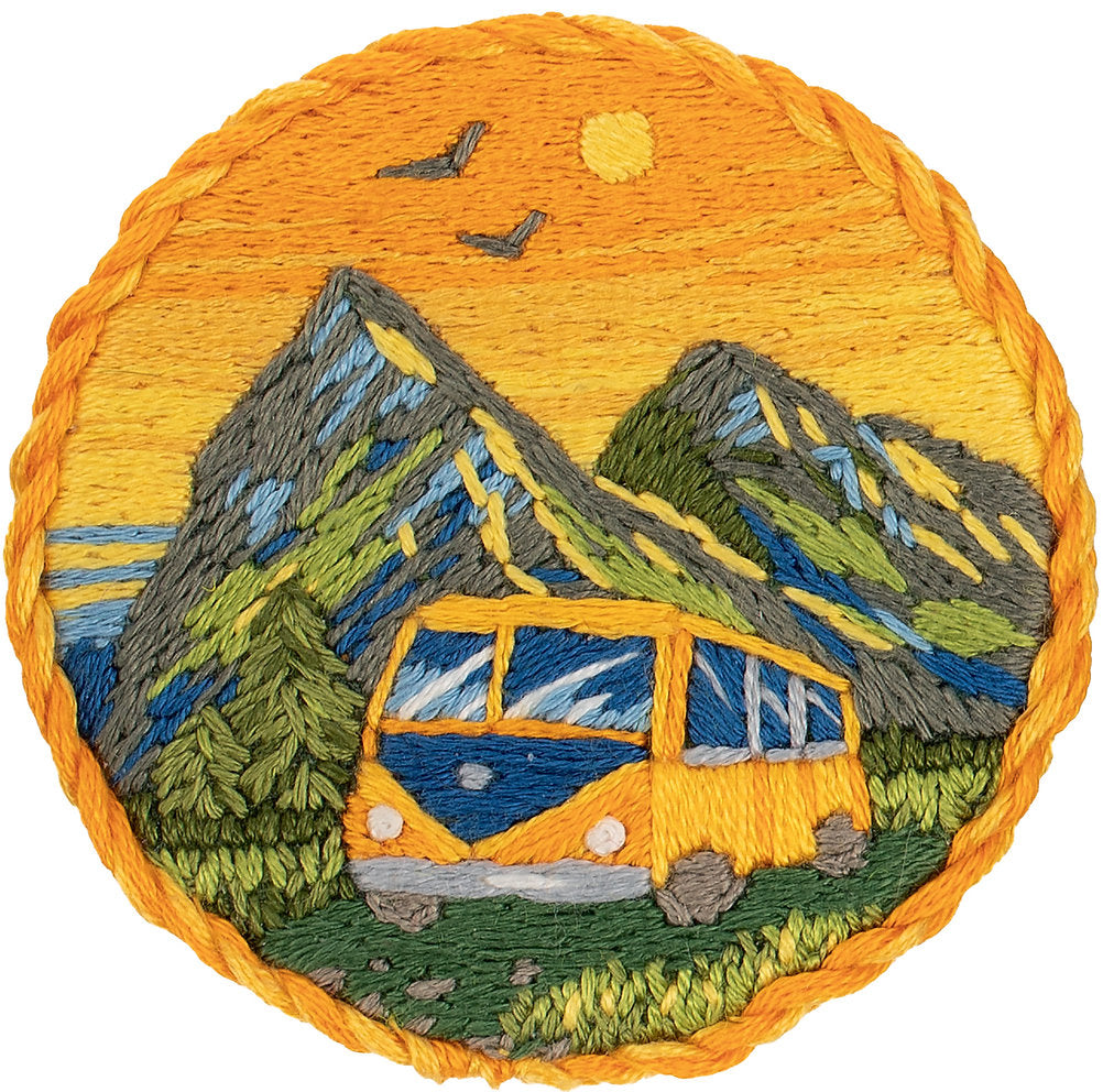 Brosche. Reise in den Sonnenuntergang - JK-2217 Panna - Traditionelles Stickset