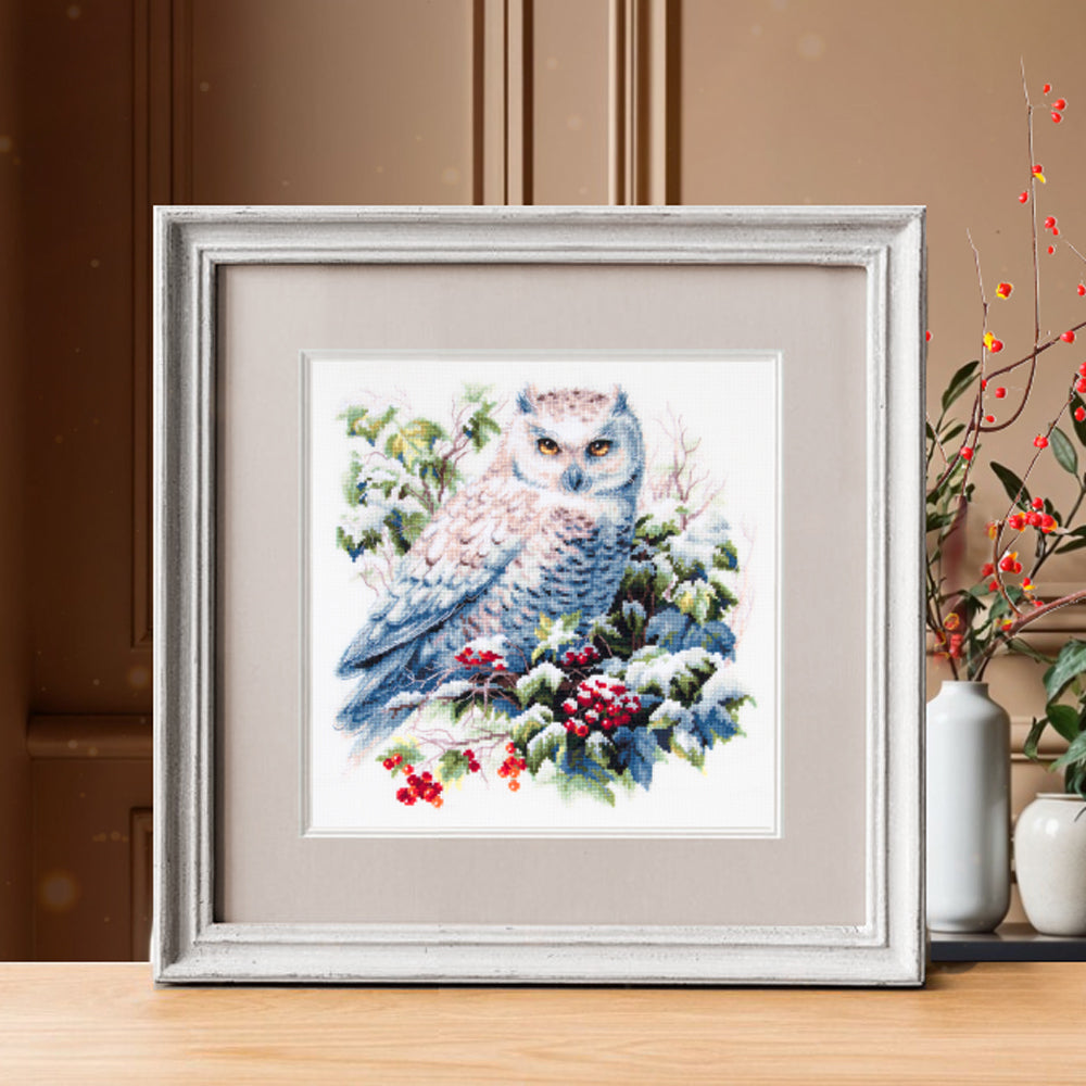 Cross Stitch Kit 70-24 “Snowy Owl” – Magic Needle
