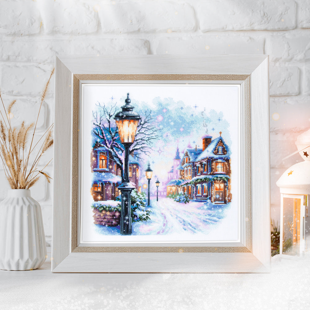Cross Stitch Kit 70-35 “Snow In The City” – Magic Needle