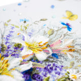 Lilies and Cornflowers – Kit de Punto de Cruz Magic Needle 510-227