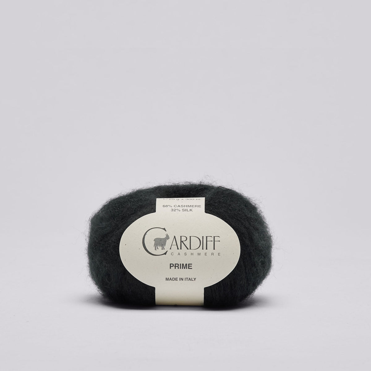 Cardiff Prime 110 Black, ovillo de hilo fino de cachemira y seda Mulberry