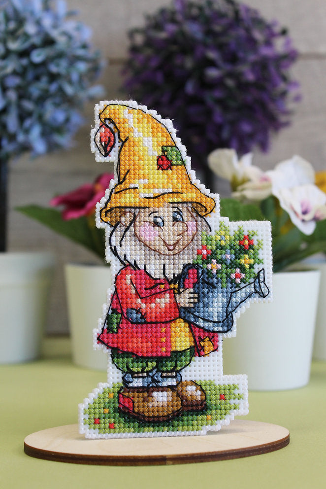 Garden Gnome - MP Studia - Cross Stitch Kit SR-821