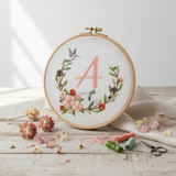 Corona de Flores - DMC - Kit de Brordado TB149