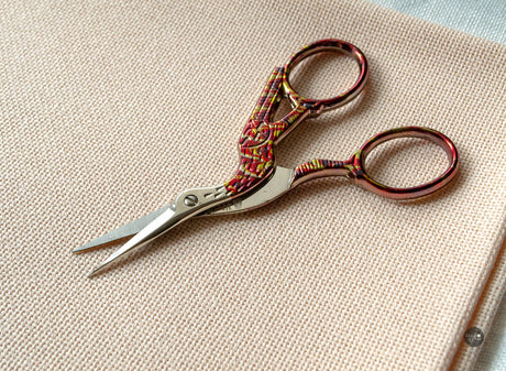 Embroidery Scissors - Red - 9 cm by Premax 10556