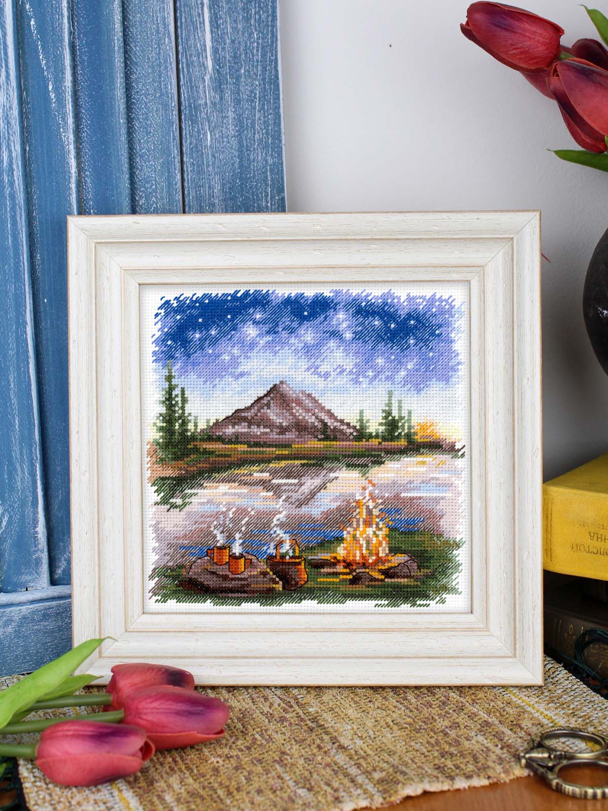Kit de punto de cruz MP Studia SNV-955 Under the Starry Sky – Bajo el Cielo Estrellado 16x16 cm