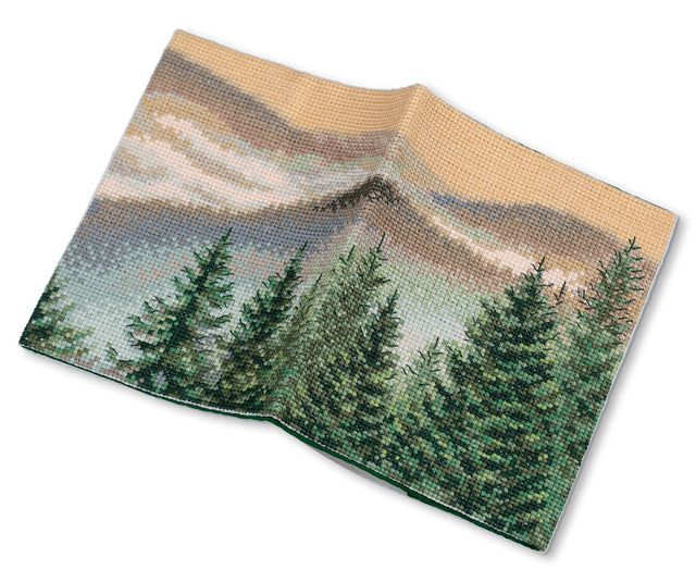 Kit de punto de cruz PANNA Funda para pasaporte Montañas POP-7395 con paisaje de montañas y bosque de abetos