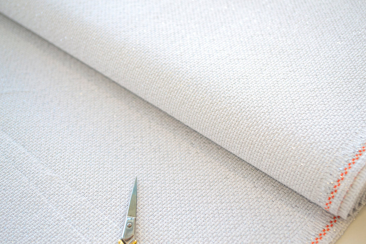 Tela Zweigart Star-Aida ideal para bordados elegantes y festivos