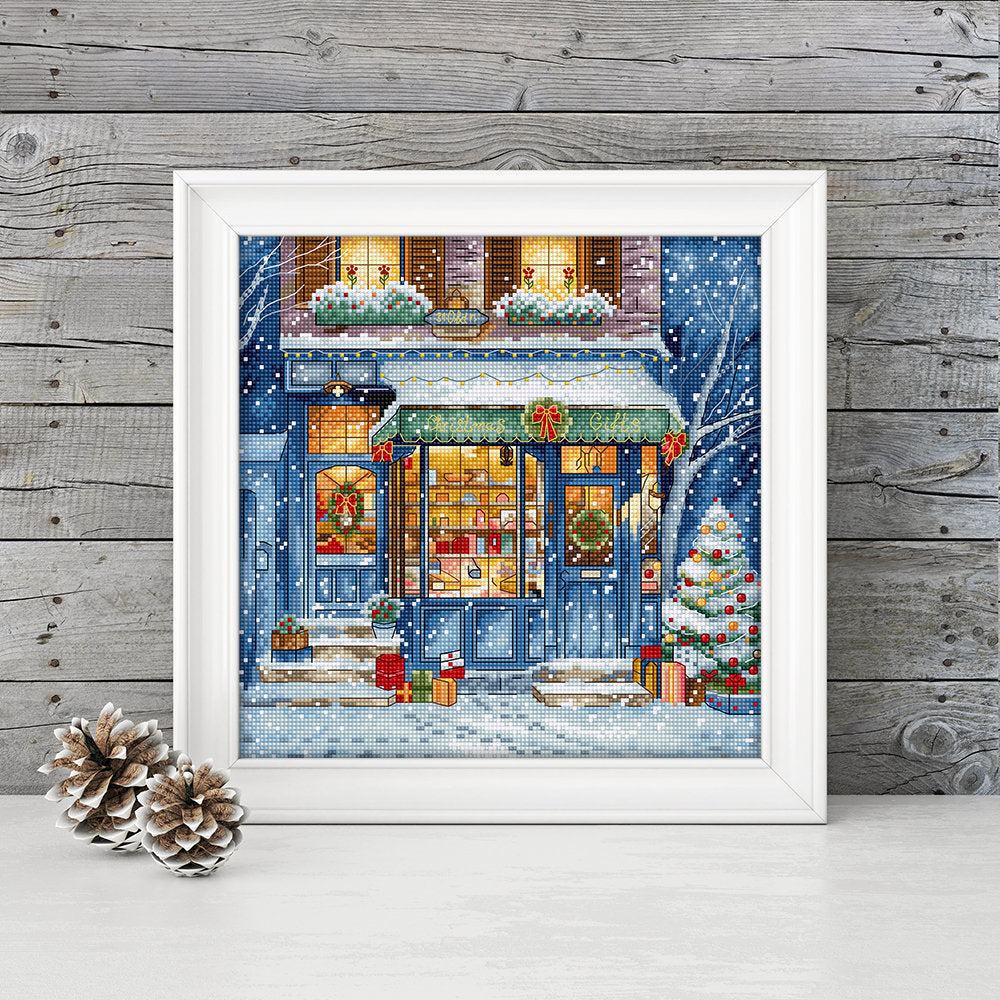 Kit de Punto de Cruz Letistitch L8109 "Tienda de Regalos Navideños (Christmas Gifts Shop)" – Navidad 21x21 cm
