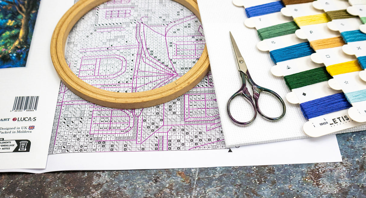 L9942 Le Jardin de Luna - Letistitch | Kit de point de croix