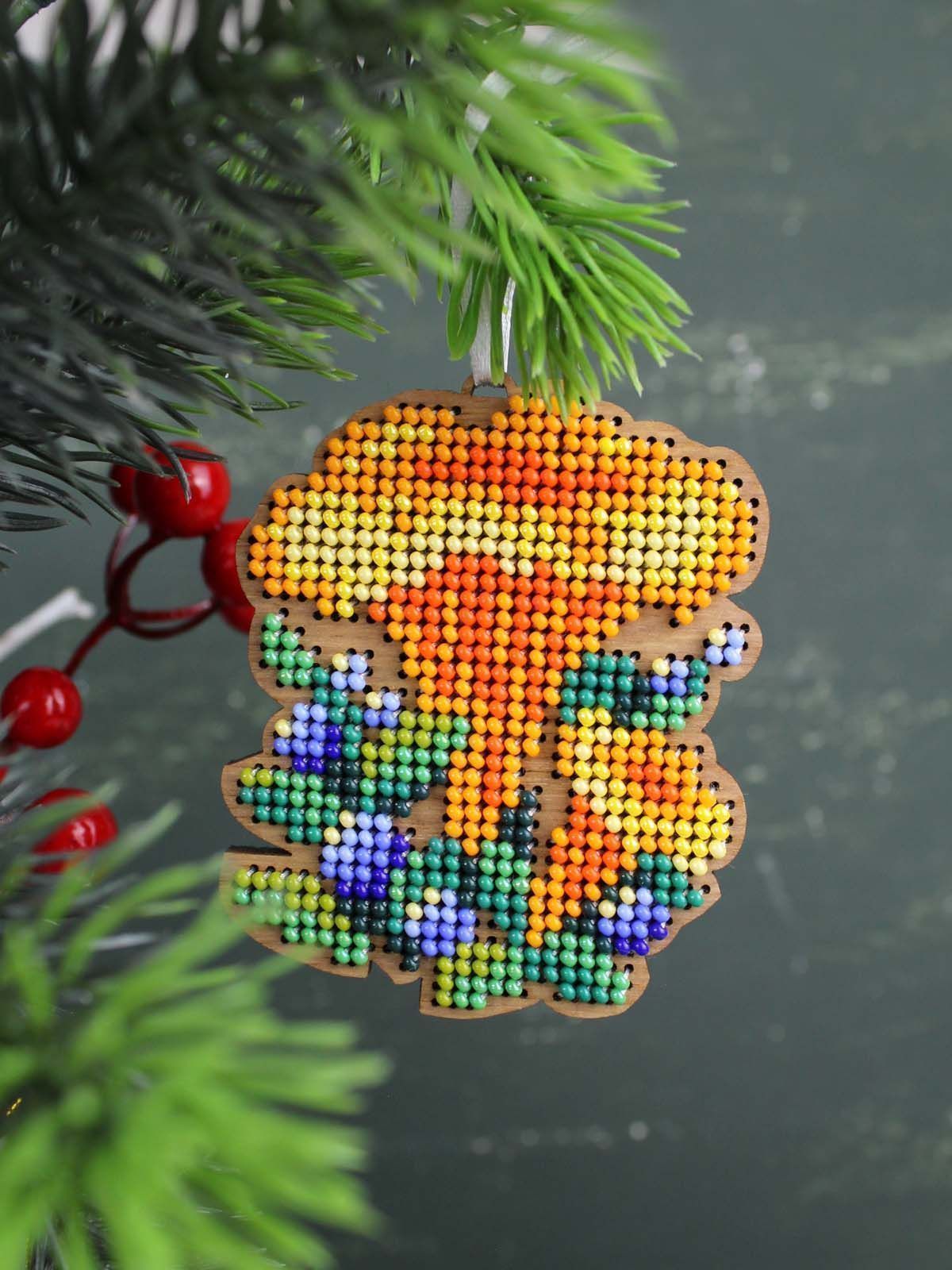 Wooden Bead Embroidery Kit “Chanterelle Mushroom” MP Studia SO-148 – Christmas Decoration 8×6 cm
