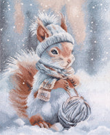 Kit de punto de cruz Oven S1736 Fluffy Little Crafty Squirrel – Ardilla Artesana 23x29 cm
