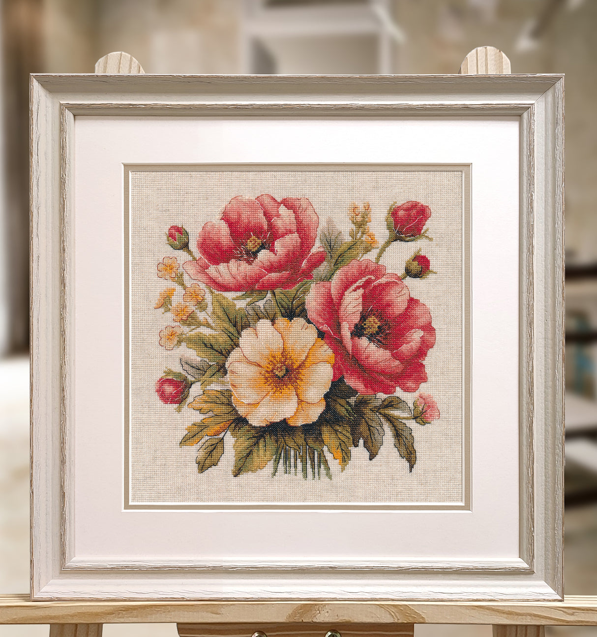 Kit de punto de cruz Oven 1733 Enchanting Bouquet – Ramo Encantador 24x24 cm