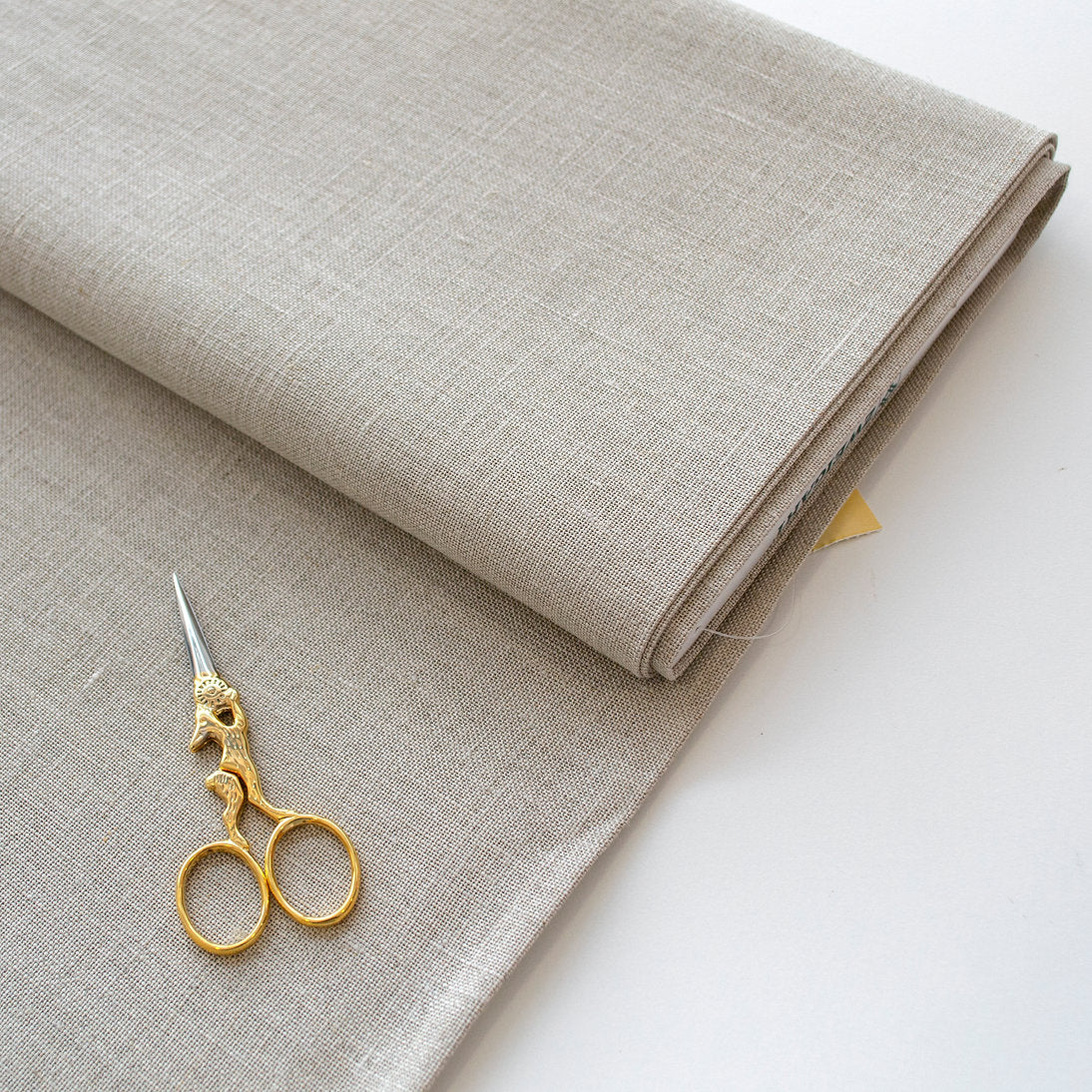 Tela de lino Belfast 32 ct Zweigart color 3609/53, presentación general