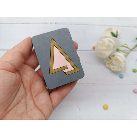 Wooden Needle Case with Pink Triangle KF056/106
