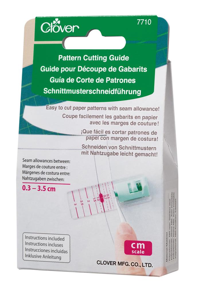 Guía de corte Clover 7710 presentada en su envase, herramienta práctica para confección y manualidades