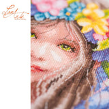 Kit de Punto de Cruz Lanarte – Flora’s Little Guardian PN-0221123