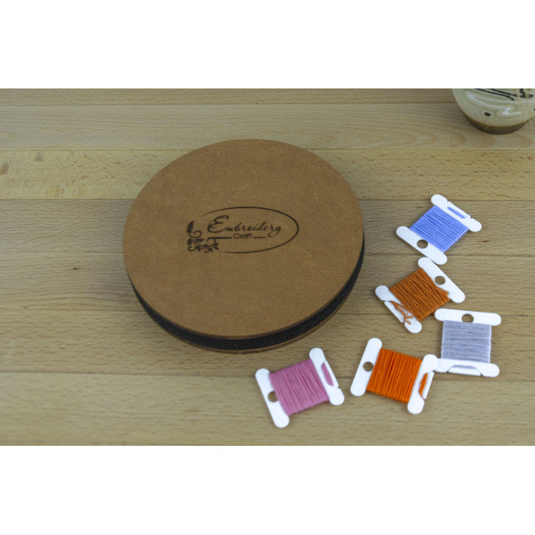 Vista adicional de Organizador de hilos Embroidery Craft PB-021-IMG-2 – Organizador para canillas plásticas – Soporte