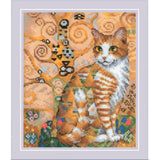 Kit de punto de cruz Golden Cat Riolis 2319 con gato naranja en estilo artístico sobre fondo ornamental en tela Aida blanca
