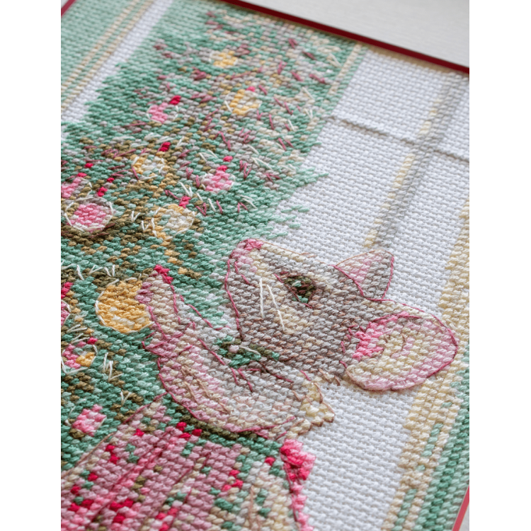 Kit de punto de cruz Aine Collection SRA1026 – “Ratita feliz”