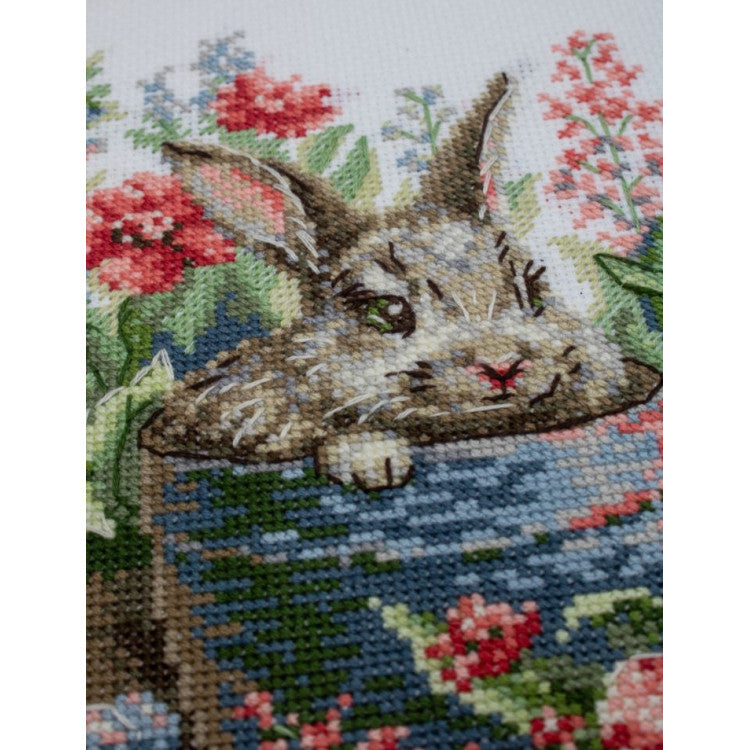 Kit punto de cruz Blooming Bunny A1030 Aine