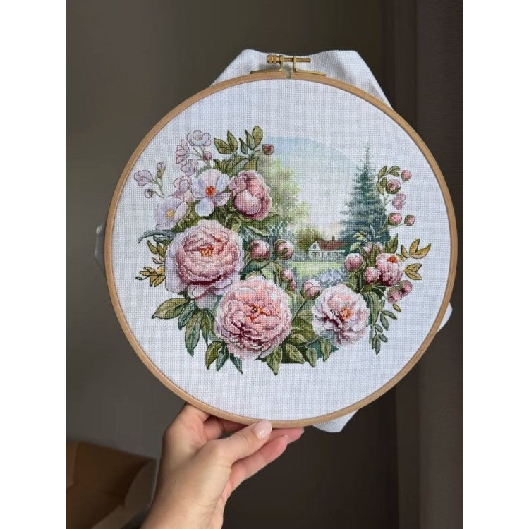 Kit de point de croix « Tendre pivoine » Andriana SANP-79 – Pivoines romantiques 25x21 cm Aïda 16 ct