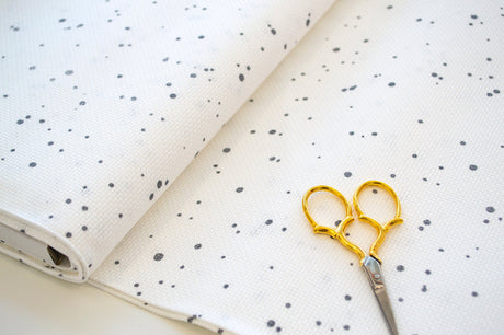 Tela Aida 14 ct Zweigart modelo 3706/1329 para proyectos de punto de cruz