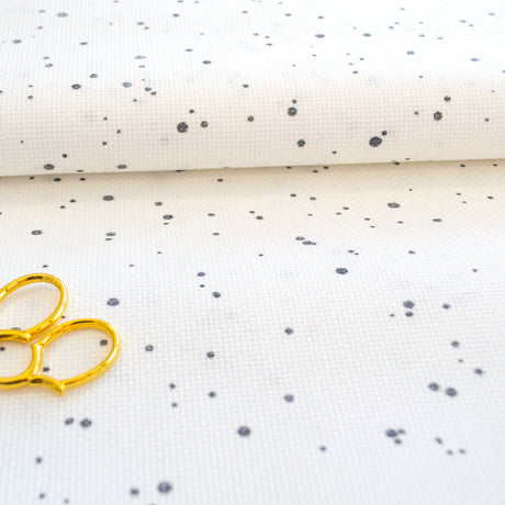 Tela Aida estampada 14 ct de Zweigart con diseño de puntos decorativos