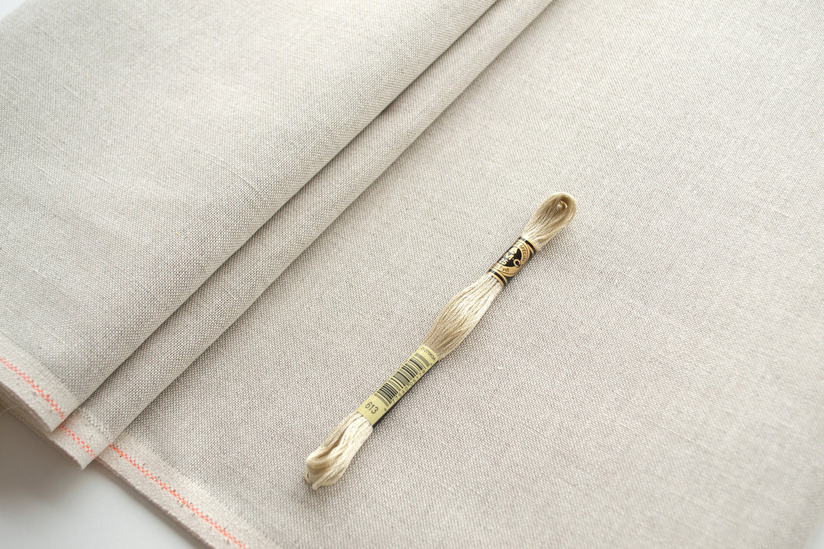 Tela Lucan 32 ct Zweigart en color natural para bordados elegantes