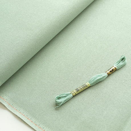 Tela Lugana Evenweave 25 ct Zweigart color 618 para punto de cruz