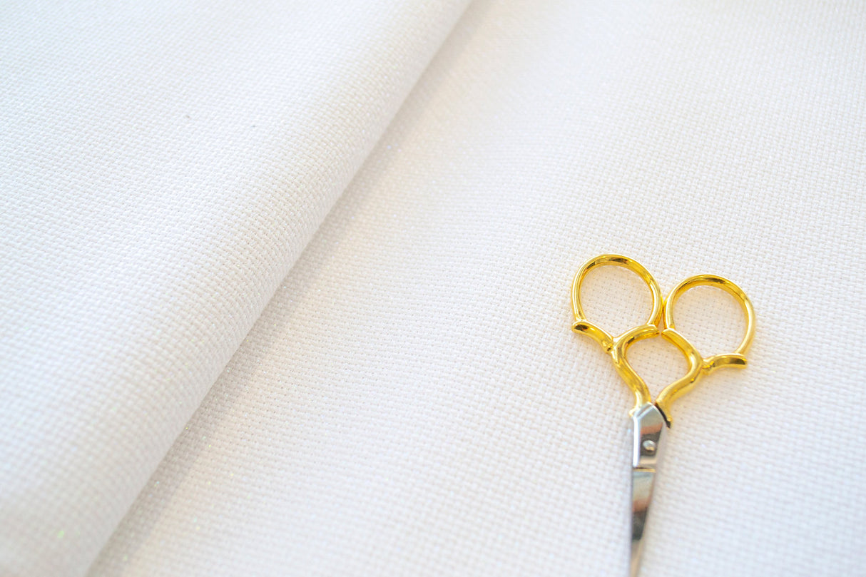 Tela Zweigart Star-Aida 14 ct ideal para bordados elegantes y festivos