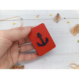 Étui à aiguilles en bois. Ancre. KF056/39 Sorcier