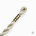 Écheveau de fil de coton Perle DMC épaisseur 3 à 15 m : élégance et polyvalence dans votre broderie