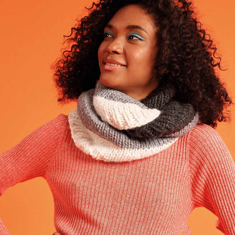 Bonus knit double collar pattern with Chunky Wow by Katia!